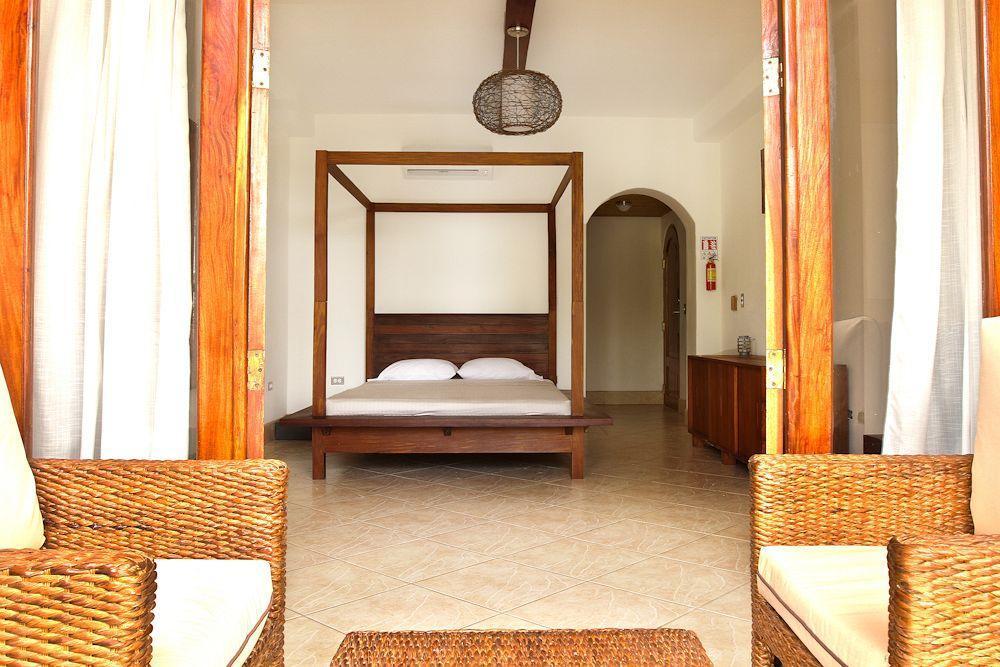 Hotel Alcazar سان خوان ديل سور المظهر الخارجي الصورة